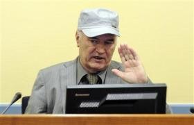 „Защитавах народа и страната си“ Бившият командващ армията на босненските сърби генерал Ратко Младич се яви в петък пред съдиите от Международния трибунал в Хага и отказа да се произнесе...