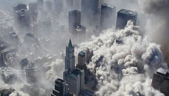 САЩ почитат жертвите на терора vsekiden.com     В обстановка, близка до военното положение, Ню Йорк посреща десетата годишнина от най-печалната дата в историята си – терористичните актове на 11...
