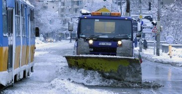 НИМХ: Максималните температури утре ще бъдат между минус 14 и минус 3 градуса Агенция „Фокус“   През нощта ще бъде ясно и почти тихо. Минимални температури предимно между минус 15°...