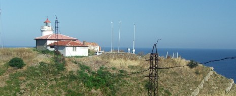     Лятната културна програма на кметството е насочена предимно към най-малките Лятната културна програма на Обзор е безкраен детски празник от карнавални фиести, тематични пленери, конкурси и всякакви забавления....