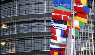   19 страни от ЕС подкрепиха Жан Клод Юнкер – председател на Европейската комисия, в инициативата му за ревизия на европейското законодателство, свързано с Директивите за птиците и местообитанията, въз...