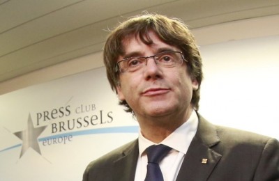 epa06299418 Catalonian regional President Carles Puigdemont attends at a press conference at Press club in Brussels, Belgium, 30 October 2017. Catalonian regional President Carles Puigdemont was dismissed from the post after Spanish Government implemented the Spanish Constitution's article 155 in response to the Catalan Parliament's vote in favor of declaring independence. On 30 October Spanish Attorney-General's office has filed a complaint against dismissed Catalonian regional President, Carles Puigdemont, and his Cabinet for the alleged offenses of rebellion, sedition and embezzlement before Audiencia Nacional Court.  EPA/OLIVIER HOSLET
