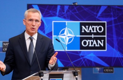 epa09871609 Secretary General of North Atlantic Treaty Organization (NATO) Jens Stoltenberg gives a press conference ahead of a two-day NATO Ministers of Foreign Affairs meeting on Ukraine at NATO headquarters in Brussels, Belgium, 05 April 2022. NATO Foreign Ministers will meet on 06 and 07 April.  EPA/STEPHANIE LECOCQ