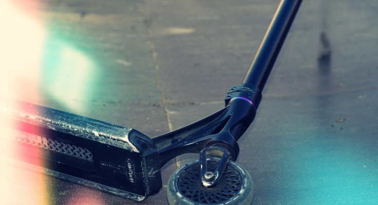 Details of a stunt scooter